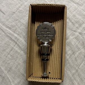 Elegant Silver Wine Stopper